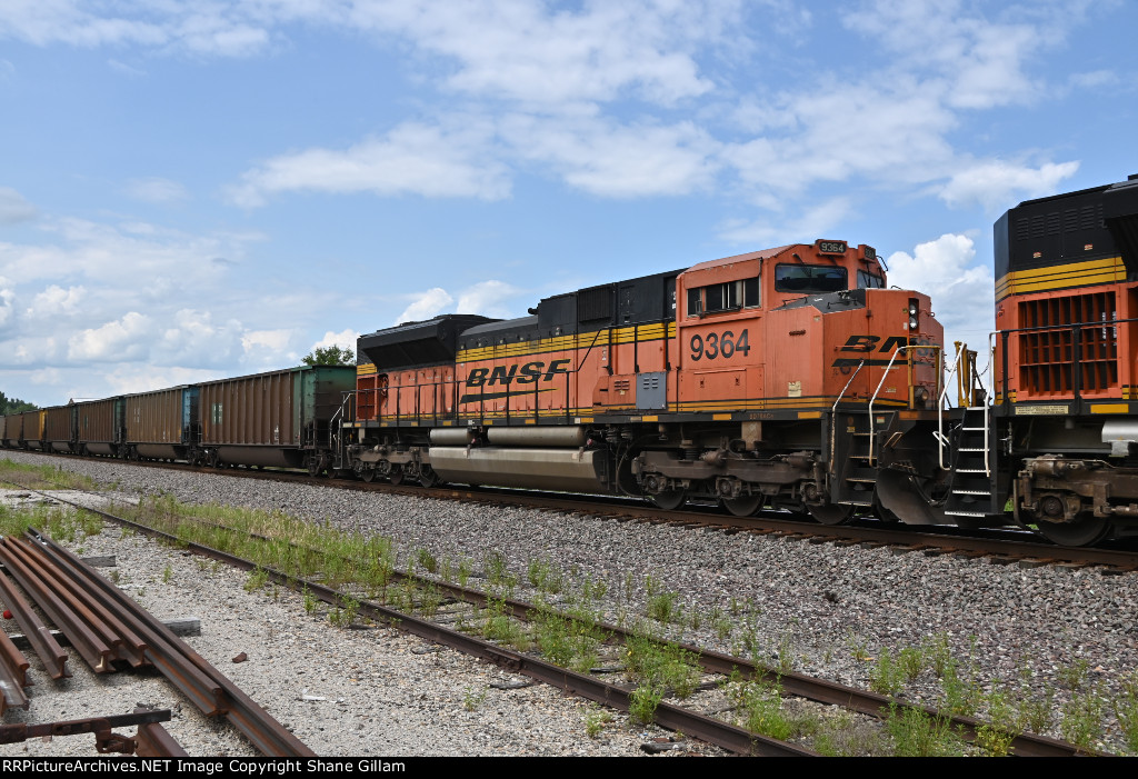 BNSF 9364